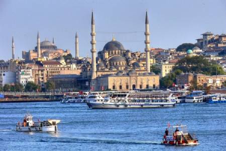 Benefits of group tours in Istanbul